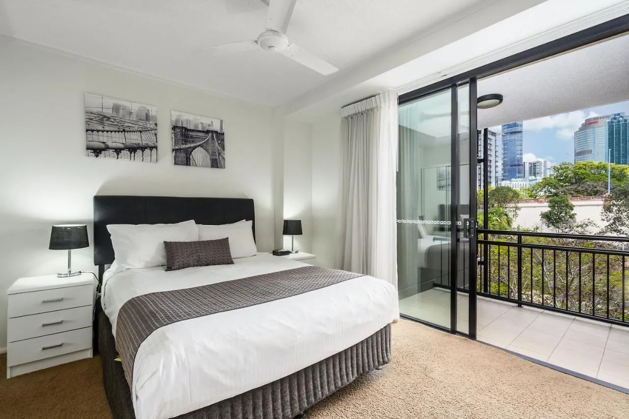 The Docks On Goodwin Aparthotel Brisbane 4*,