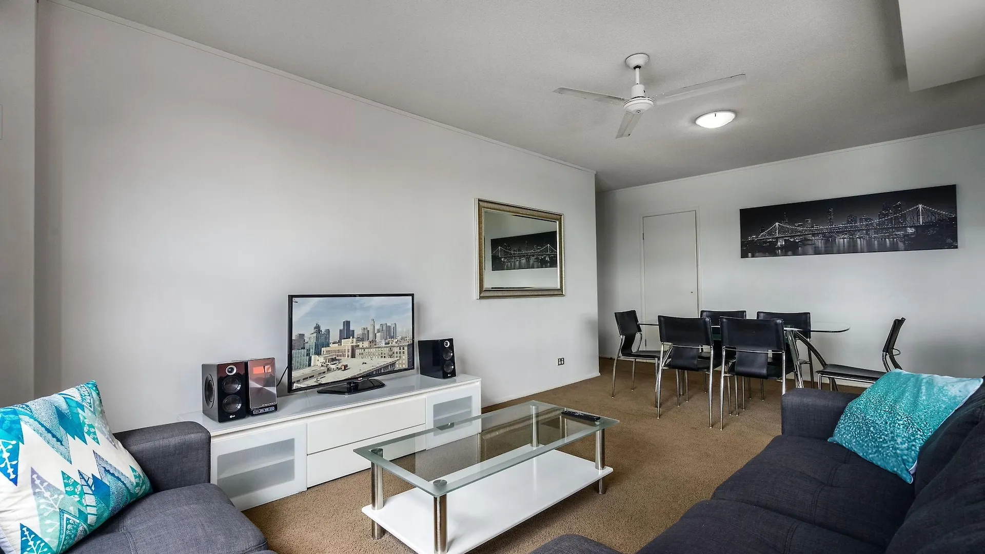 The Docks On Goodwin Aparthotel Brisbane