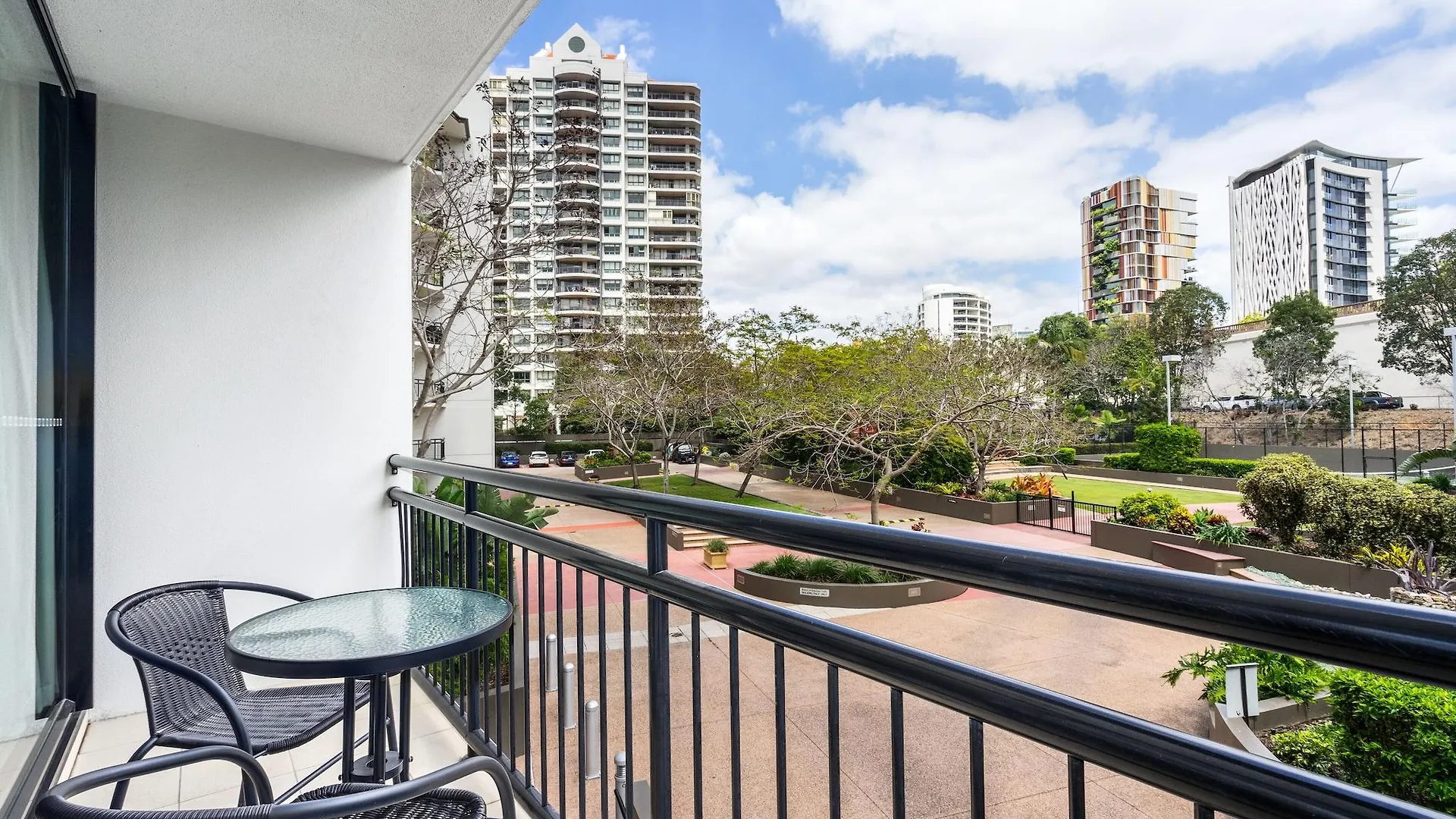 The Docks On Goodwin Aparthotel Brisbane Australia