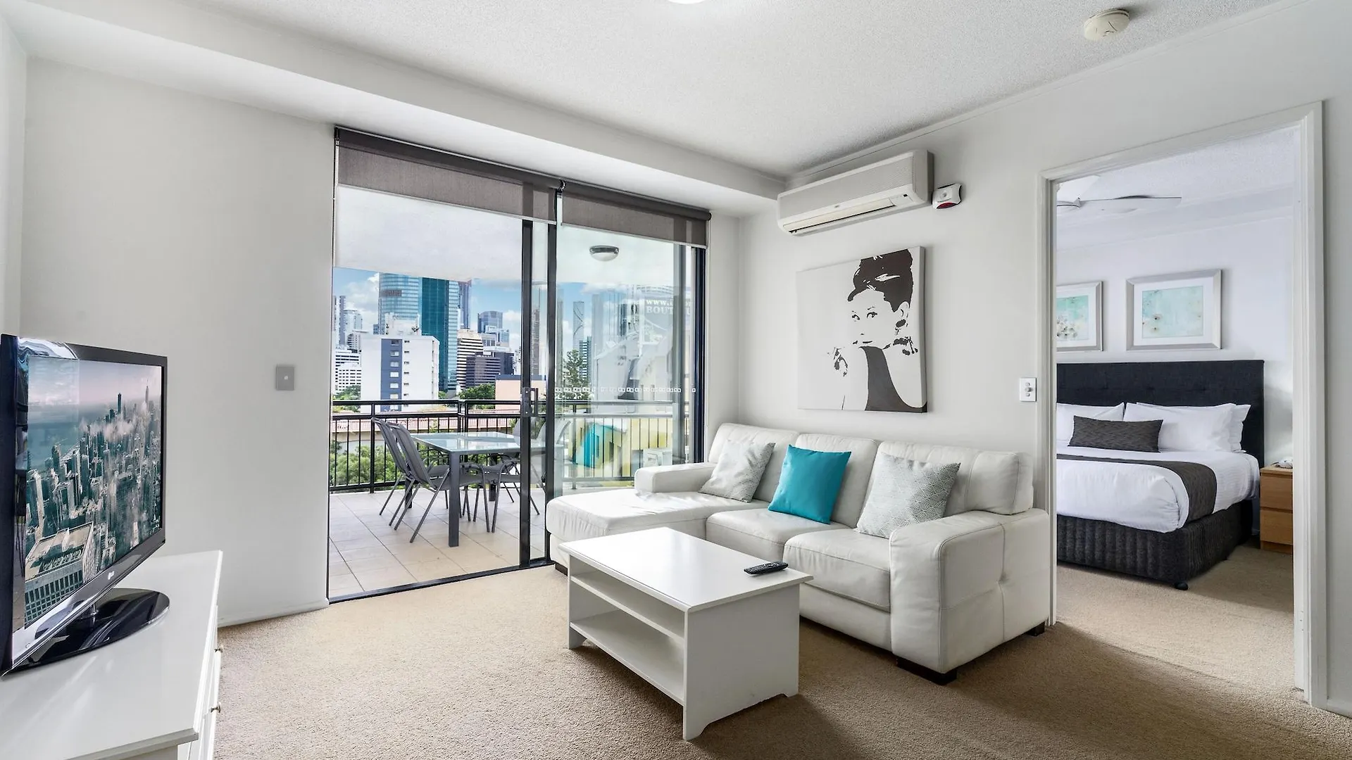 The Docks On Goodwin Aparthotel Brisbane