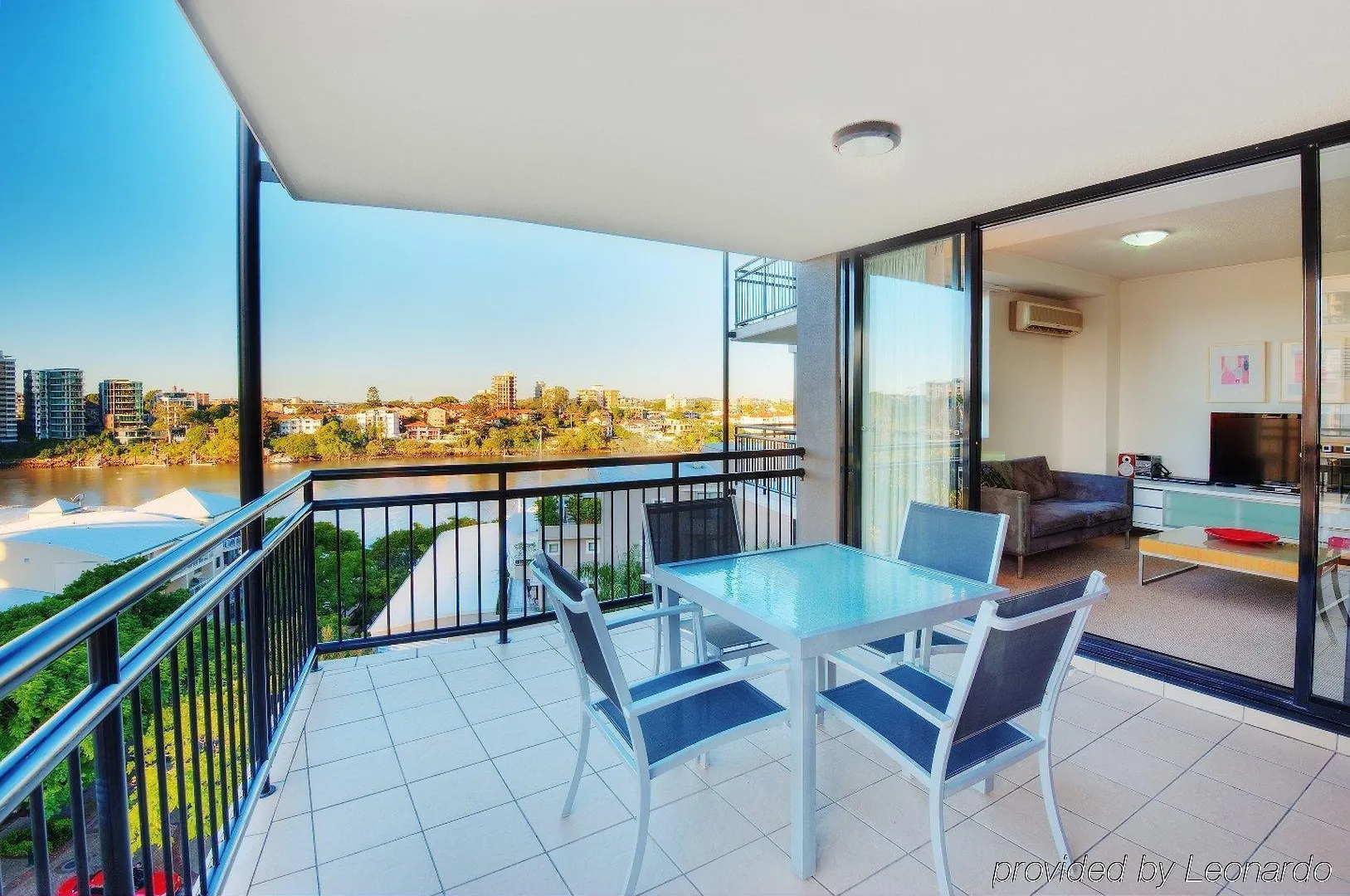 The Docks On Goodwin Aparthotel Brisbane