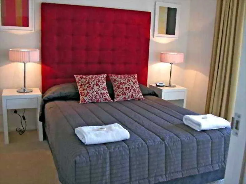 The Docks On Goodwin Aparthotel Brisbane Australia