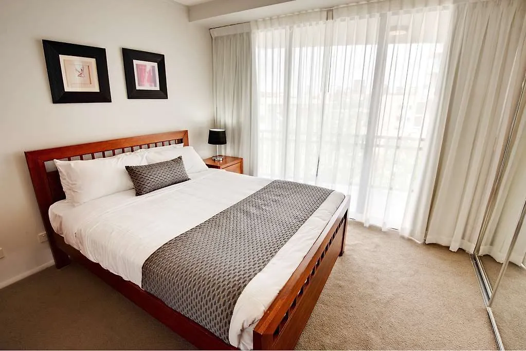 ****  The Docks On Goodwin Aparthotel Brisbane Australia